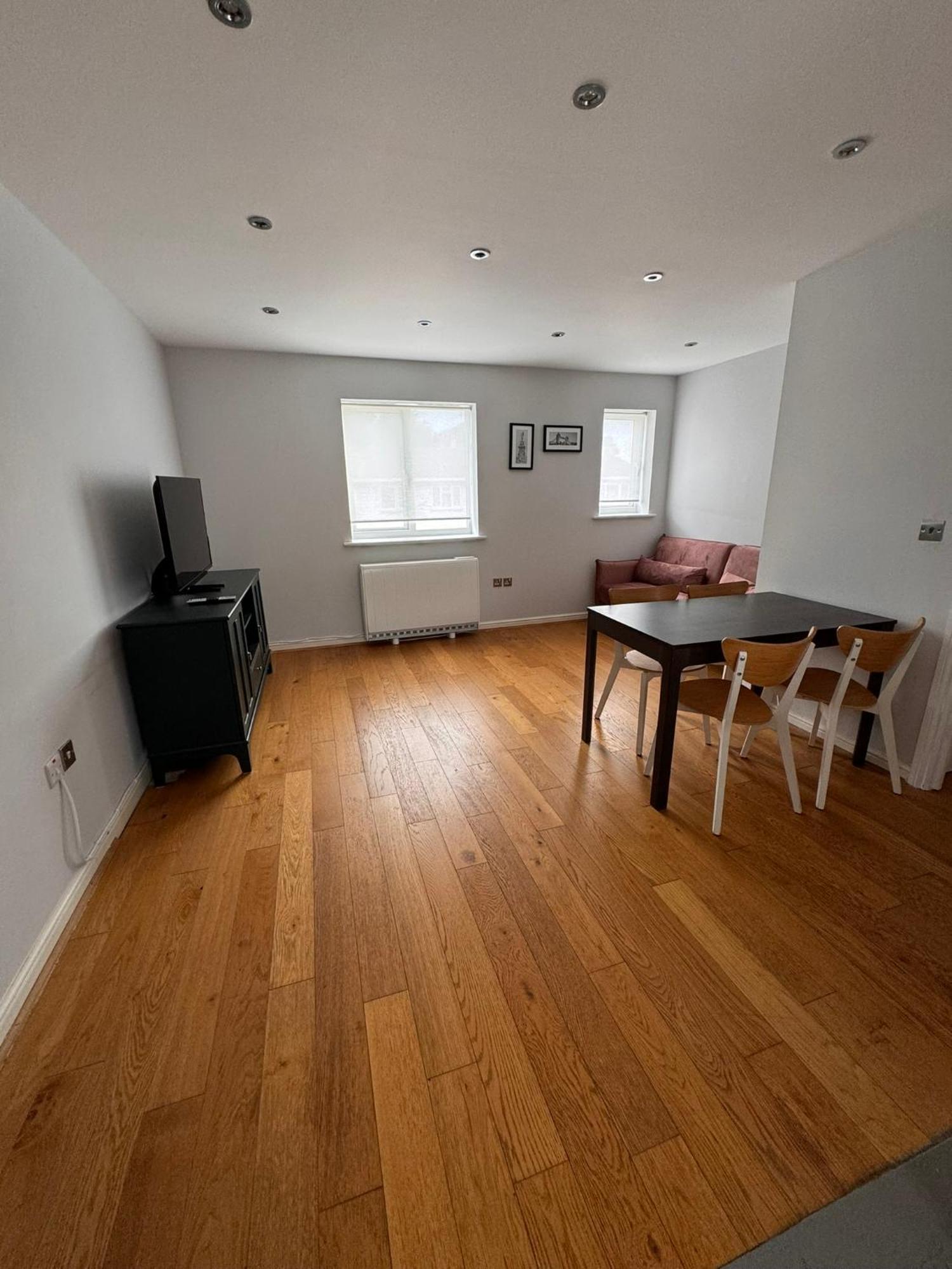 2-Bedroom Flat Walking Distance To Excel London - Perfect Location! Dış mekan fotoğraf